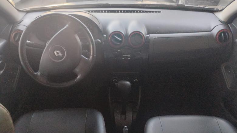 Renault - SANDERO STEPWAY 1.6 AUT