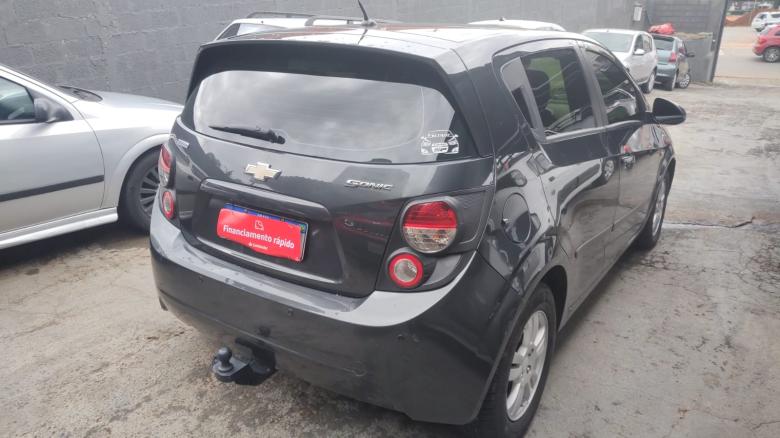 GM - Chevrolet - SONIC LT HB MT