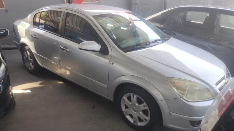 GM - Chevrolet - VECTRA ELEGANCE 2.0 AUT