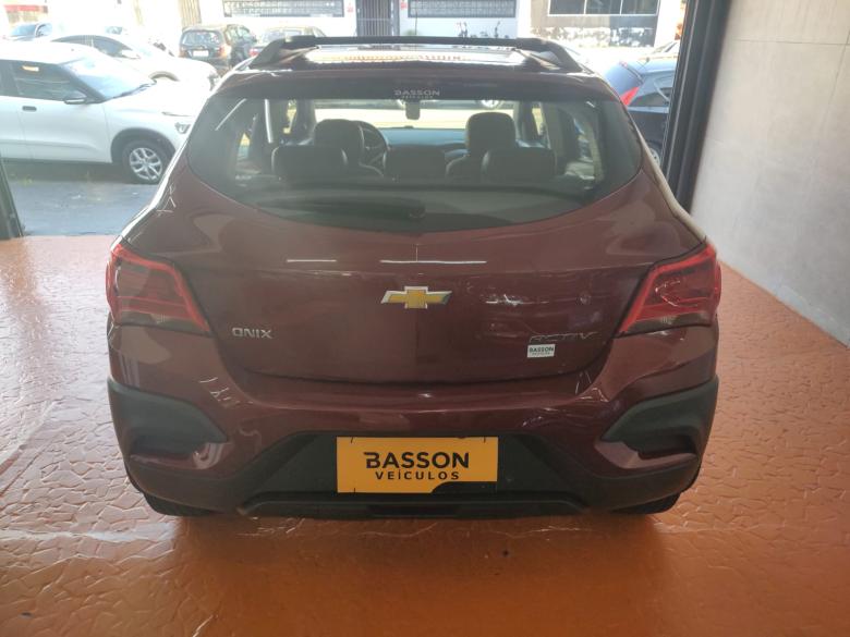 GM - Chevrolet - ONIX HATCH ACTIV 1.4 8V Flex 5p Mec.