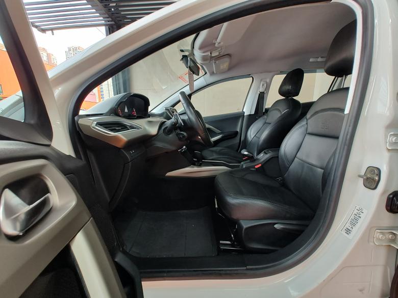 Peugeot - 2008 ALLURE AT