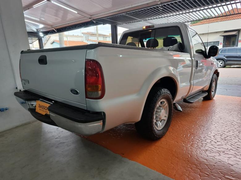 Ford - F250 XLT 3.9 4x2 