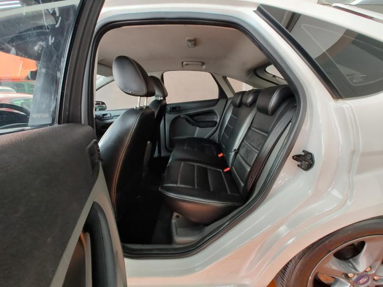 Ford - FOCUS 2L HC FLEX