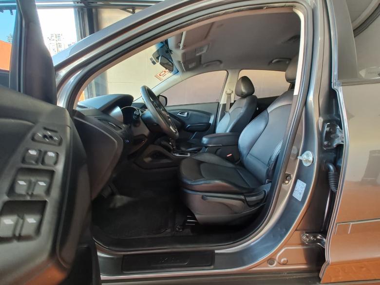 Hyundai - IX35 B AUT 2.0 