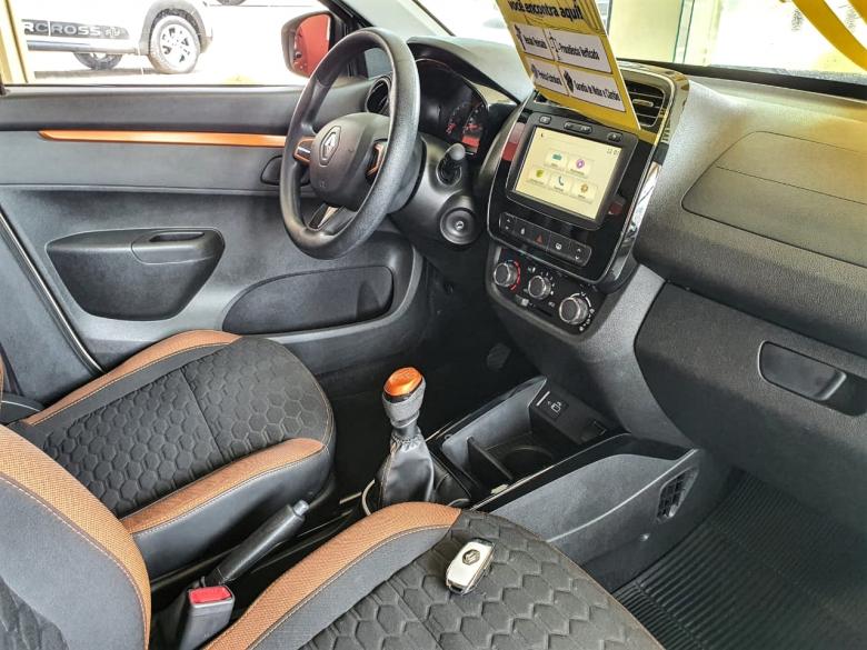 Renault - KWID OUTSIDER