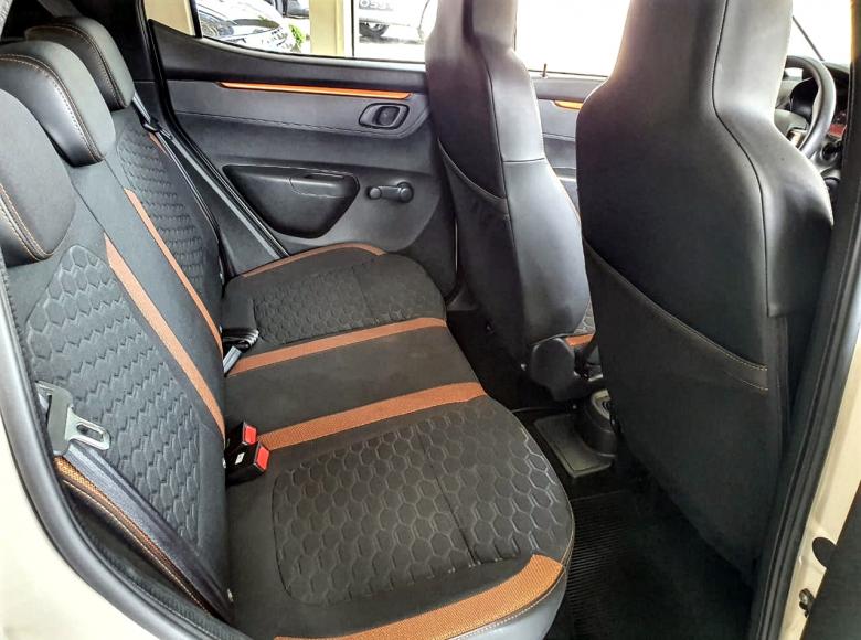 Renault - KWID OUTSIDER