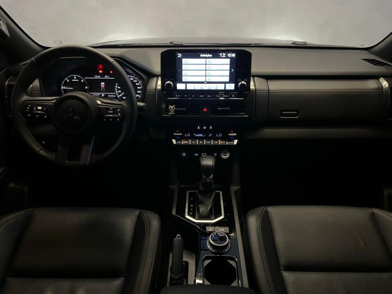 Mitsubishi - MITSUBISHI / TRITON KATANA 2.4 4X4 AT