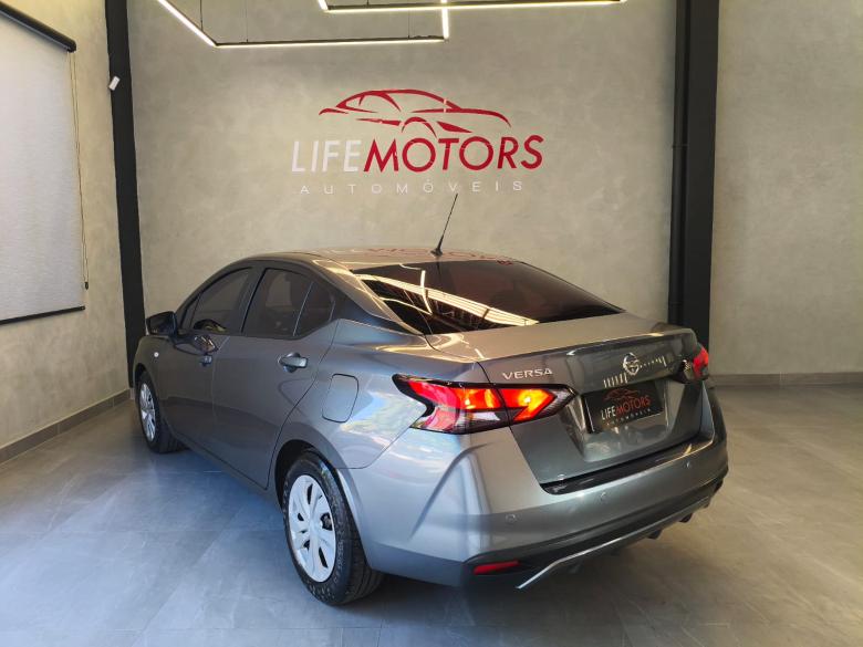 Nissan - NISSAN / VERSA SENSE 1.6 CVT