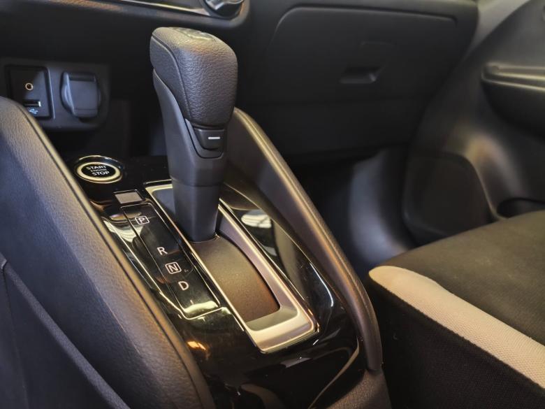 Nissan - NISSAN / VERSA SENSE 1.6 CVT