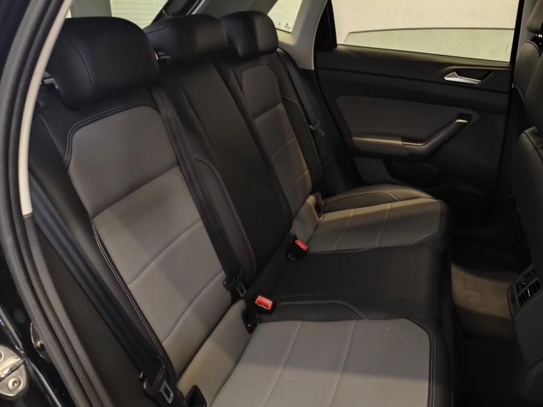 VW - VolksWagen - VW / POLO HIGHLINE 1.0 200TSI AT