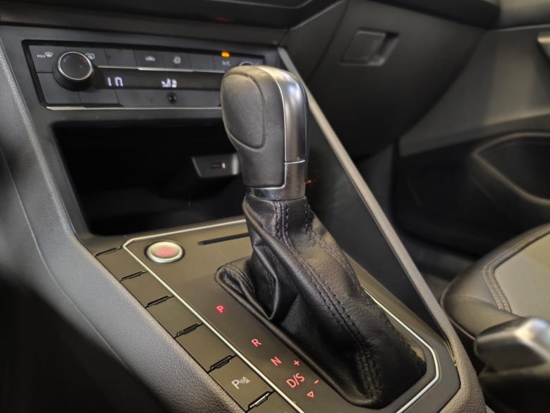 VW - VolksWagen - VW / POLO HIGHLINE 1.0 200TSI AT