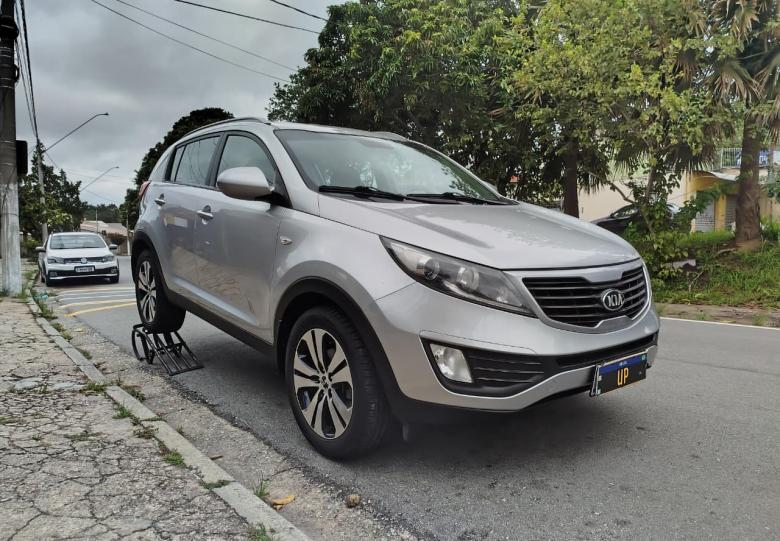 Kia Motors - I/ KIA SPORTAGE 2.0 MANUAL 2012/13