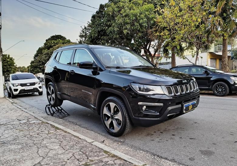 Jeep - JEEP/ COMPASS LONG 2.0 4X4 AUT 2016/17