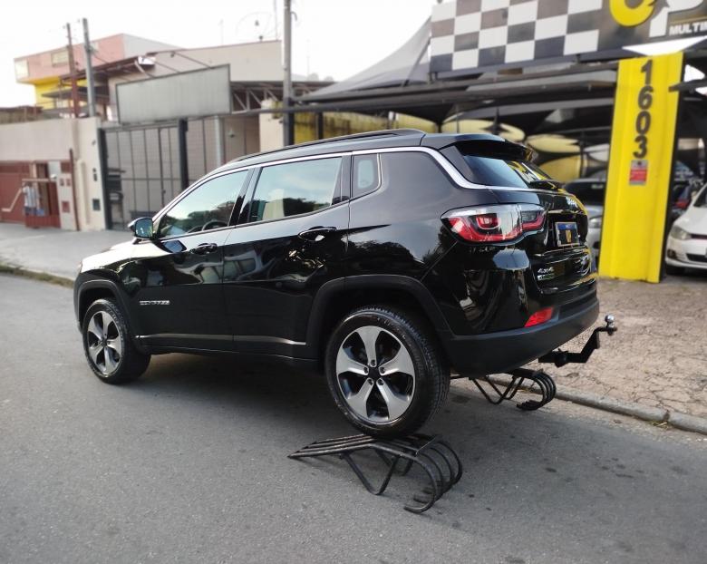 Jeep - JEEP/ COMPASS LONG 2.0 4X4 AUT 2016/17