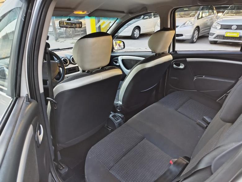 Renault - RENAULT/ SANDERO STEPWAY 1.6 HI FLEX MANUAL 2011/11