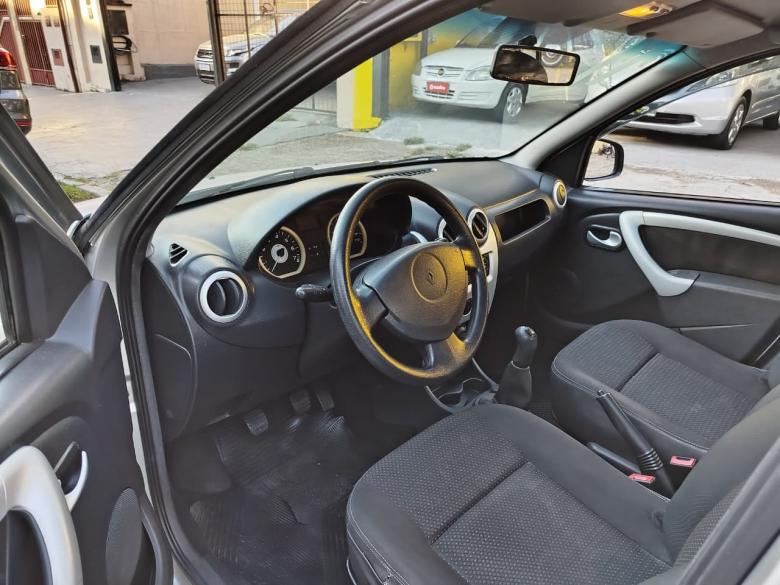 Renault - RENAULT/ SANDERO STEPWAY 1.6 HI FLEX MANUAL 2011/11