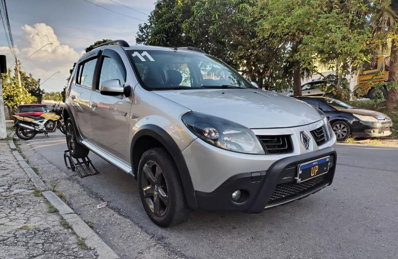 Renault - RENAULT/ SANDERO STEPWAY 1.6 HI FLEX MANUAL 2011/11