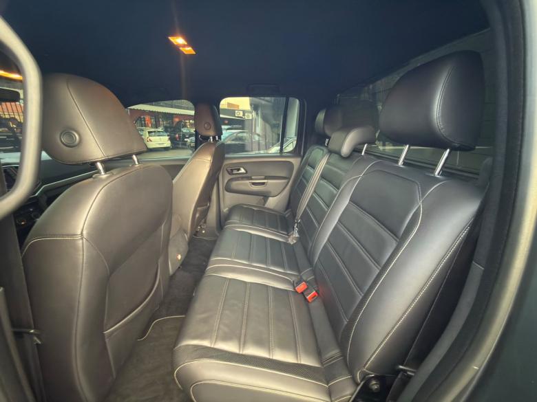 VW - VolksWagen - AMAROK 3.0 V6
