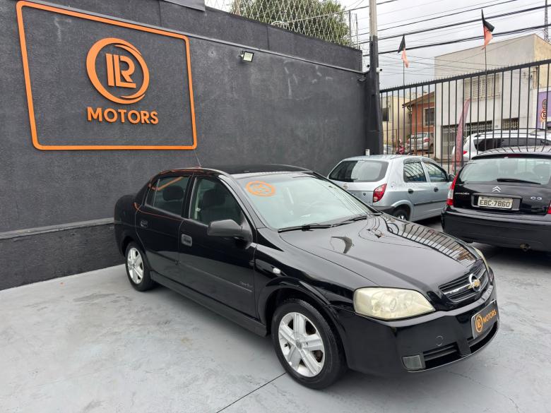 GM - Chevrolet - ASTRA SEDAN 2.0