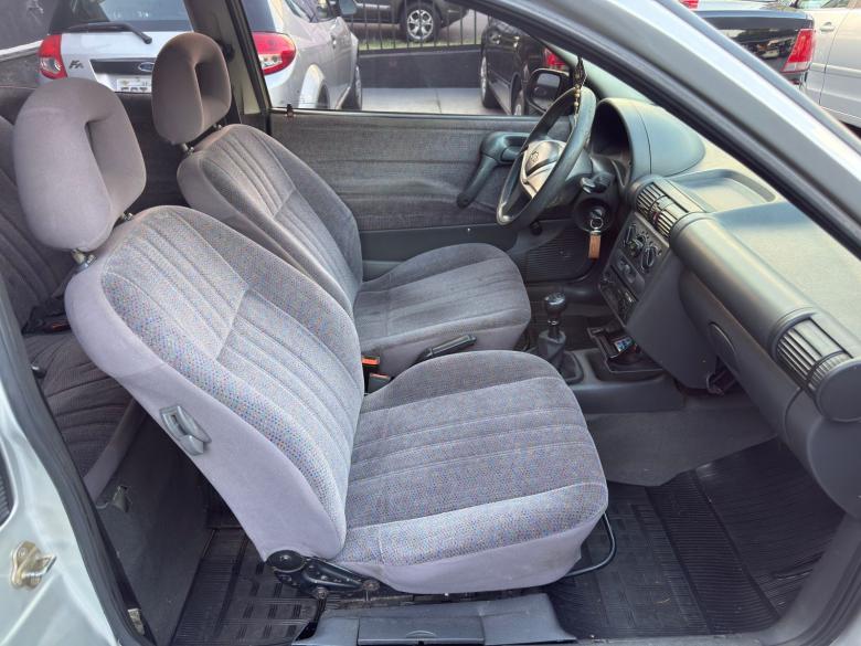 GM - Chevrolet - CORSA GL 1.6
