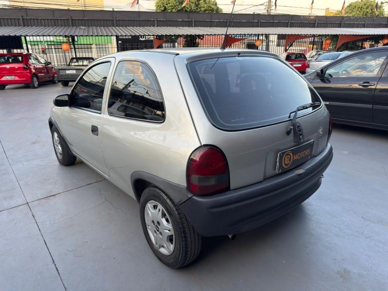 GM - Chevrolet - CORSA GL 1.6