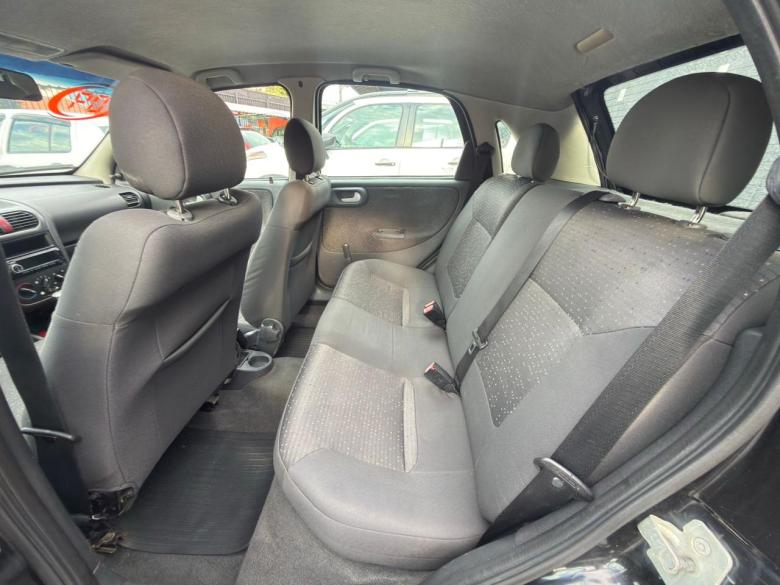 GM - Chevrolet - CORSA PREMIUM  1.4