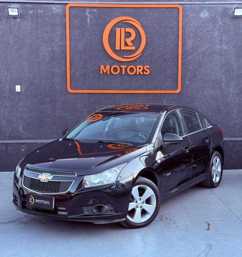 CRUZE SEDAN 1.8