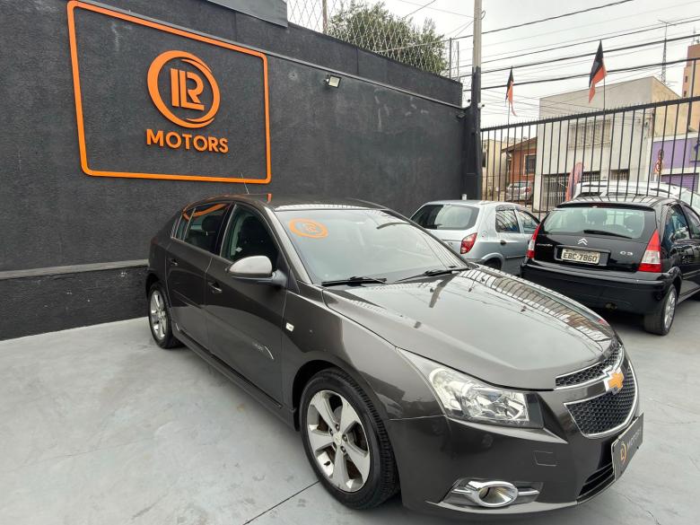 GM - Chevrolet - CRUZE1.8 LT