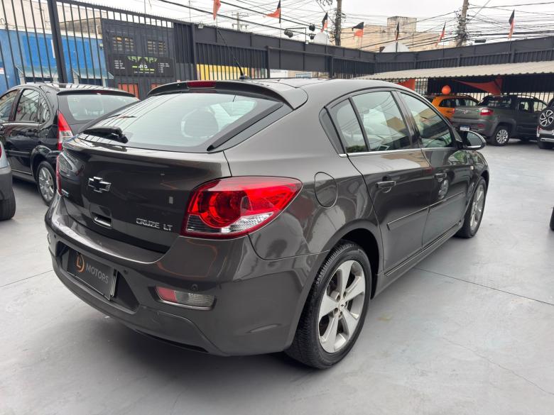 GM - Chevrolet - CRUZE1.8 LT