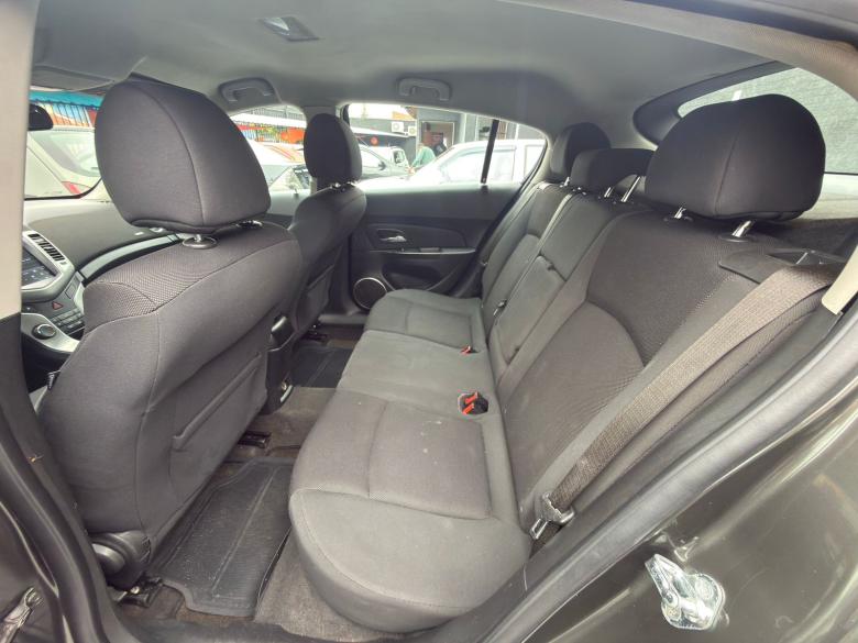 GM - Chevrolet - CRUZE1.8 LT