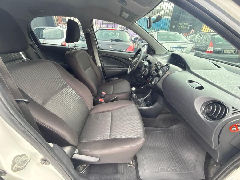 Toyota - ETIOS X 1.3 HB