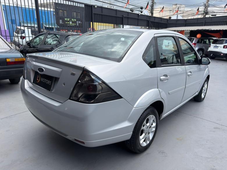 Ford - FIESTA SEDAN SE 1.6