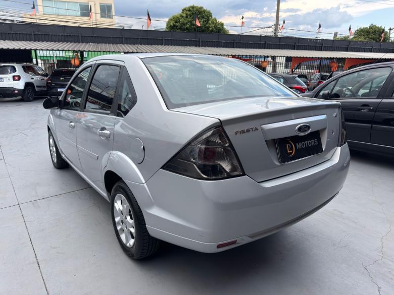 Ford - FIESTA SEDAN SE 1.6
