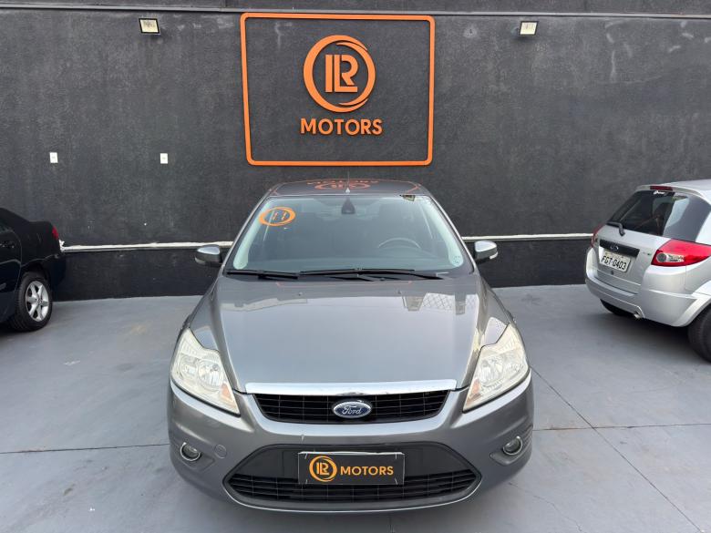 Ford - FOCUS  2.0 AT