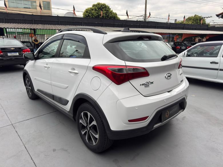 Hyundai - HB20-X STYLE AT