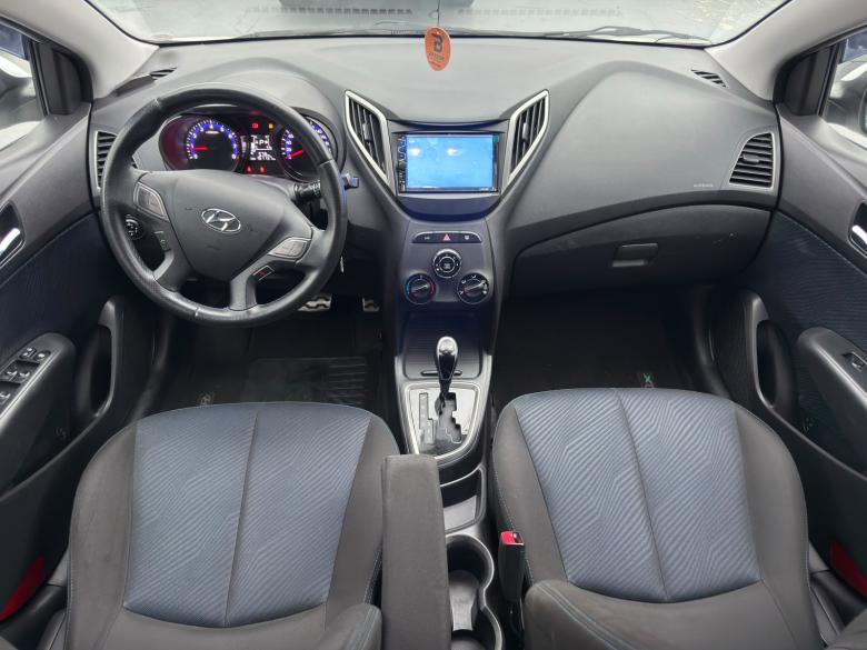 Hyundai - HB20-X STYLE AT