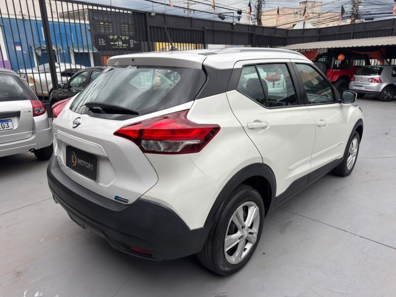 Nissan - KICKS S CVT