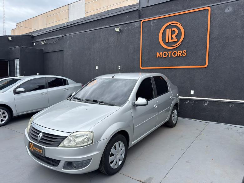 Renault - LOGAN EXP 1.0