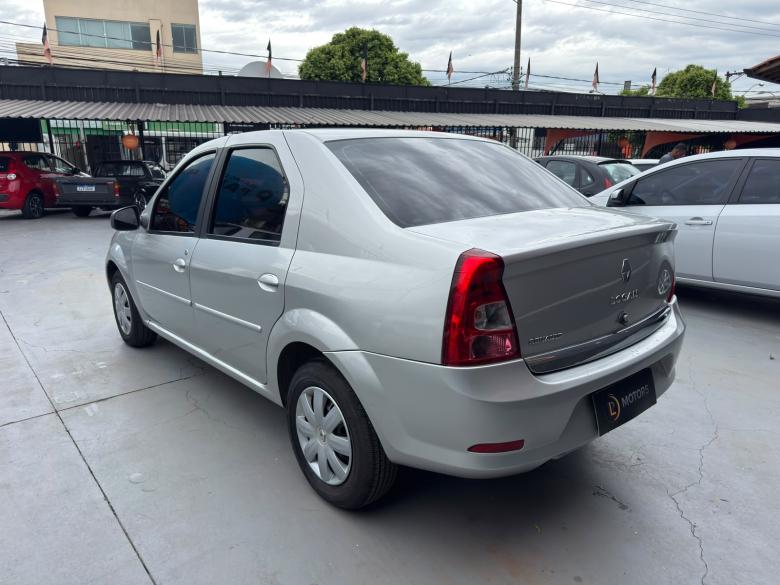 Renault - LOGAN EXP 1.0
