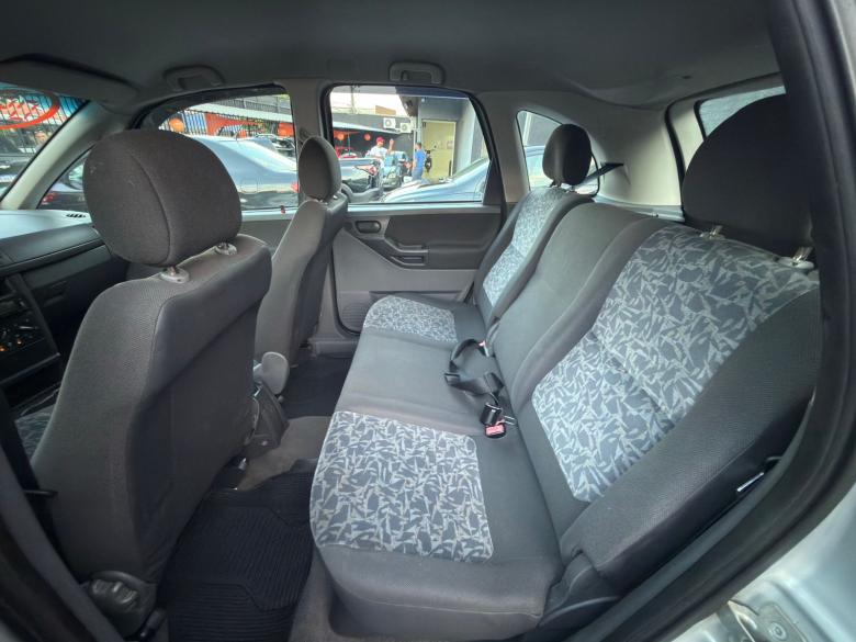 GM - Chevrolet - MERIVA 1.8 JOY 