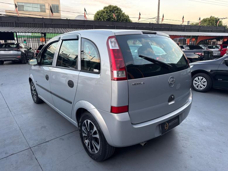 GM - Chevrolet - MERIVA 1.8 JOY 