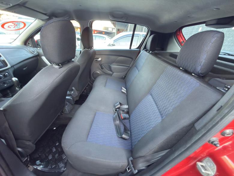 Renault - SANDERO EXP 1.6