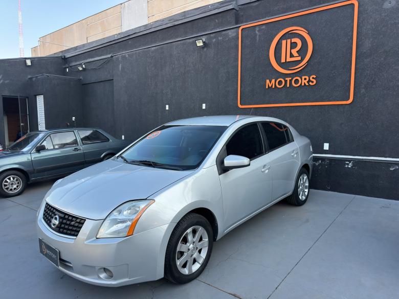 Nissan - SENTRA S 2.0 AT