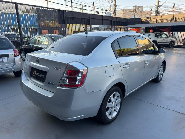 Nissan - SENTRA S 2.0 AT