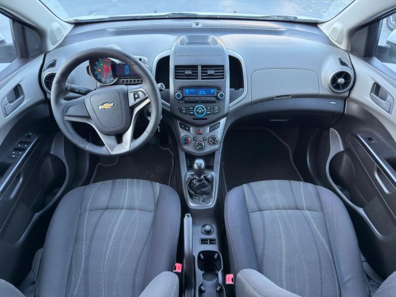 GM - Chevrolet - SONIC LT MT