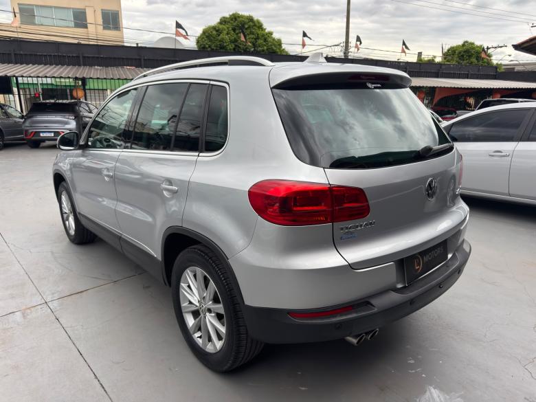 VW - VolksWagen - TIGUAN 2.0 TSI