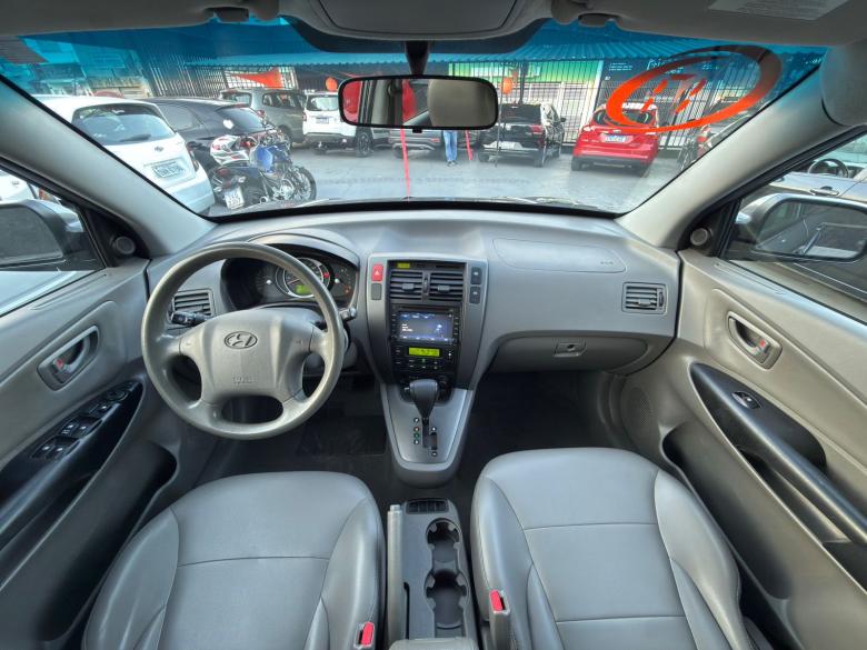 Hyundai - TUCSON2.0 GLS