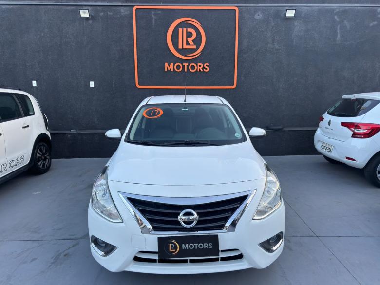Nissan - VERSA 1.6 UNIQUE CVT