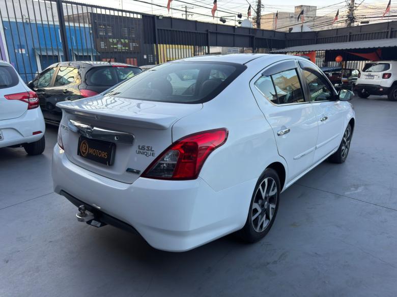 Nissan - VERSA 1.6 UNIQUE CVT
