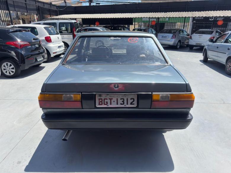 VW - VolksWagen - VOYAGE 1.8 GL